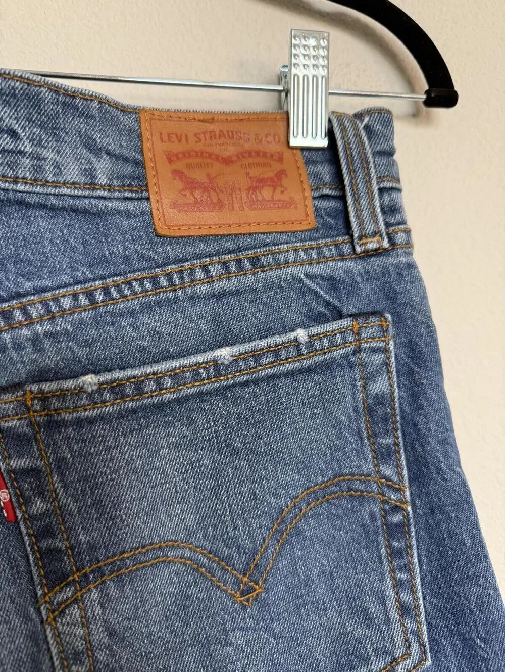Levi's Distressed Denim‎ Cut-Off Shorts 27